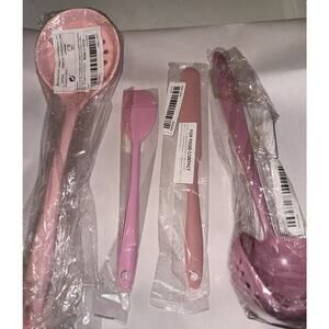 NWT Set Of Three Silicone Spatula Strainer W/ Free Bonus Plastic Ladle/Colander